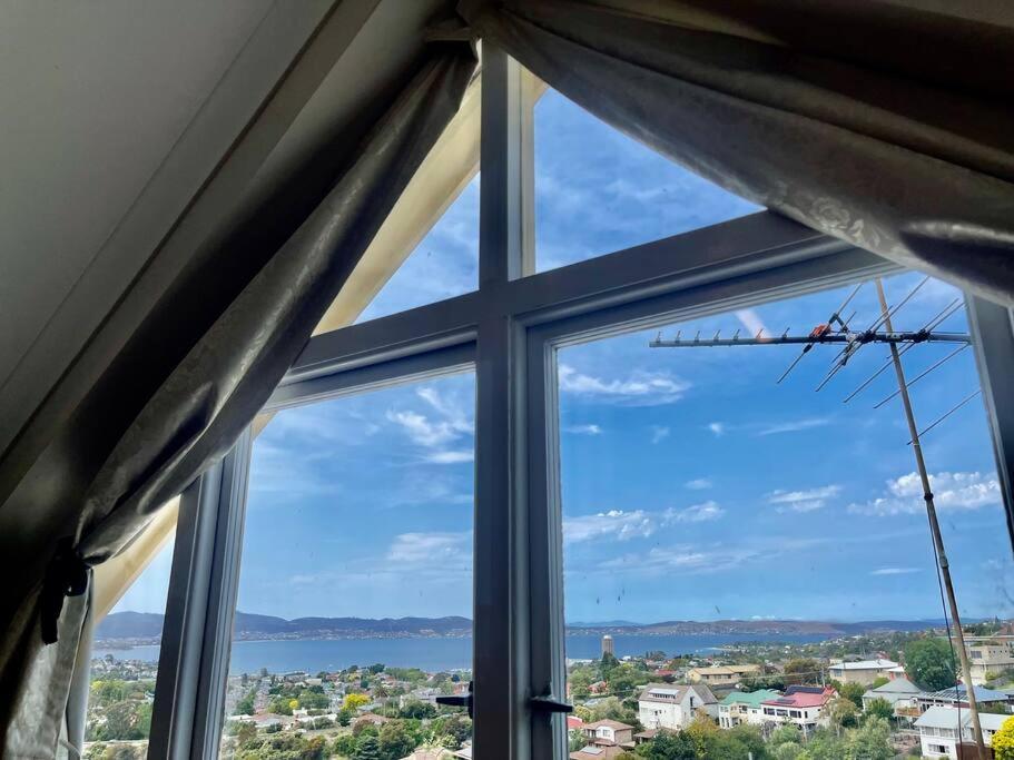 Lovely Brick Cottage With Amazing Water View Hobart Dış mekan fotoğraf